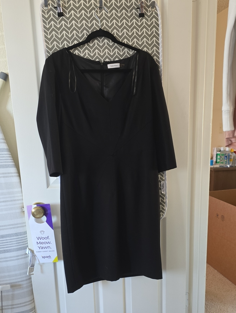 Calvin Klein Black V-Neck Three-Quarter Sleeve Midi Dress